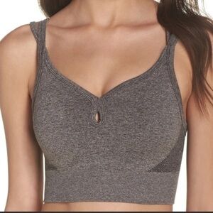 ZELLA BODY Rhythm Sports woman’s NWOT Gray black Bra Sz medium